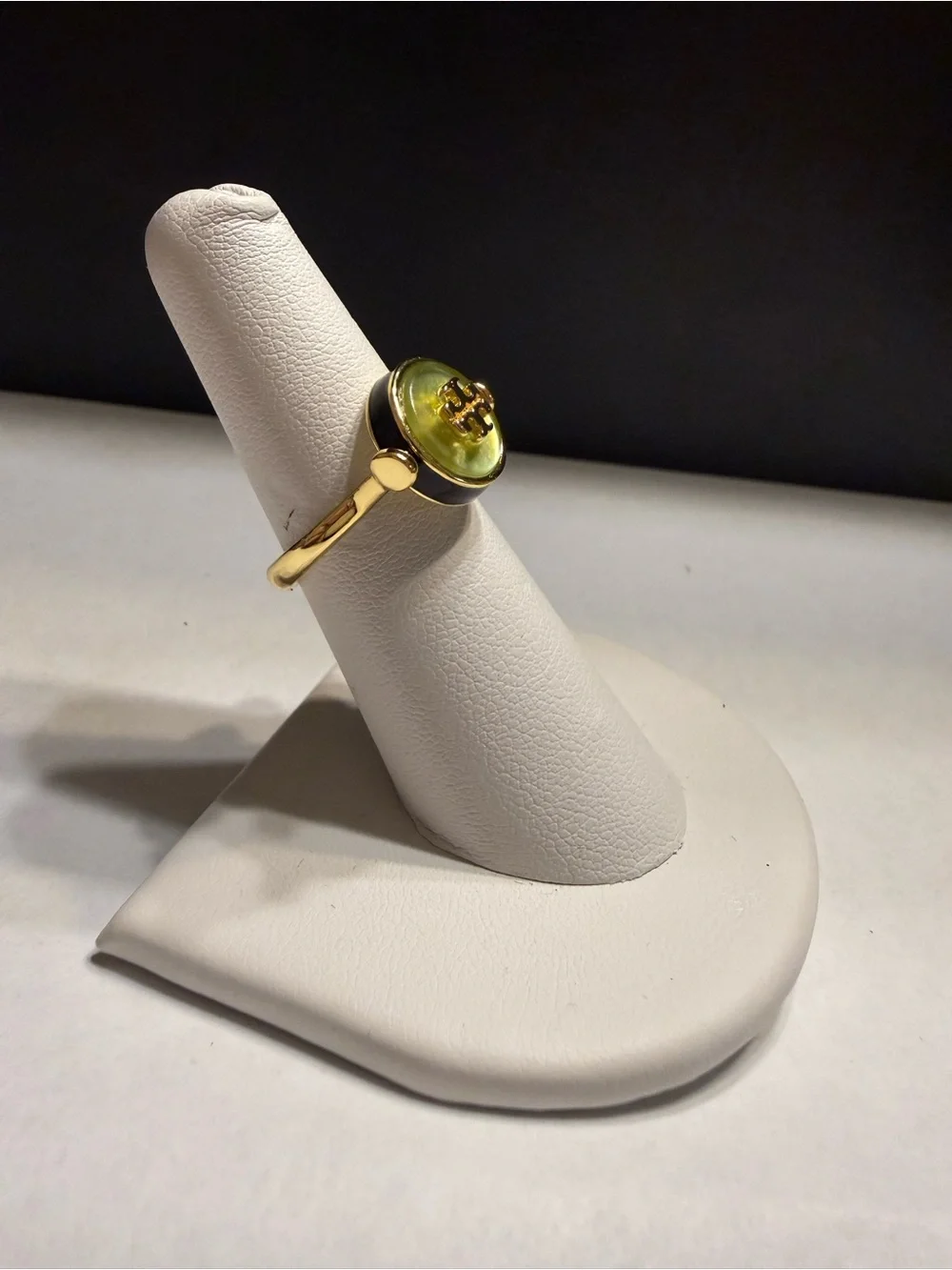NEW Tory Burch Kira semiprecious mother of pearl Rotational Reversible Ring sz 6